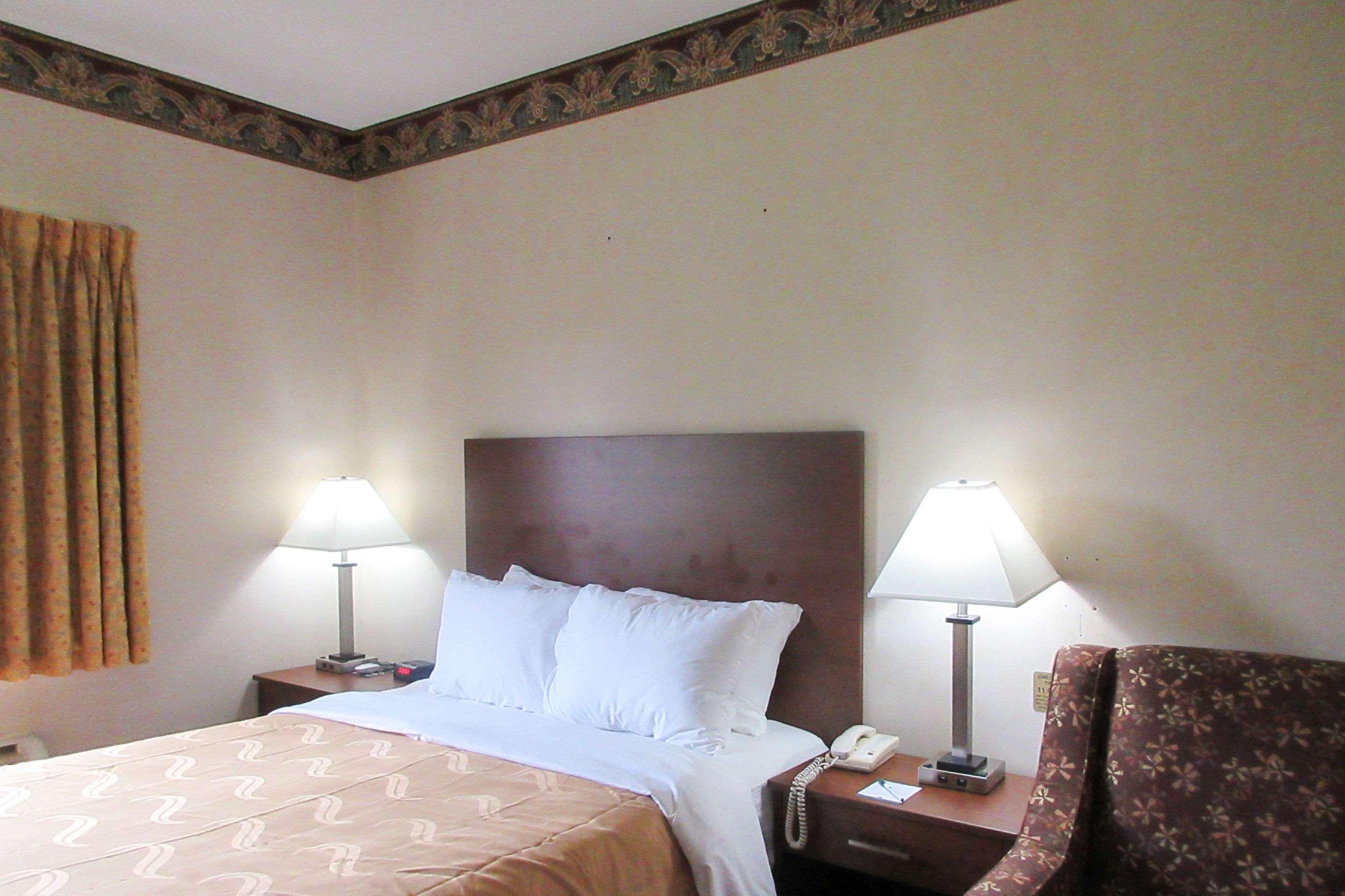 Quality Inn Sawyer Экстерьер фото