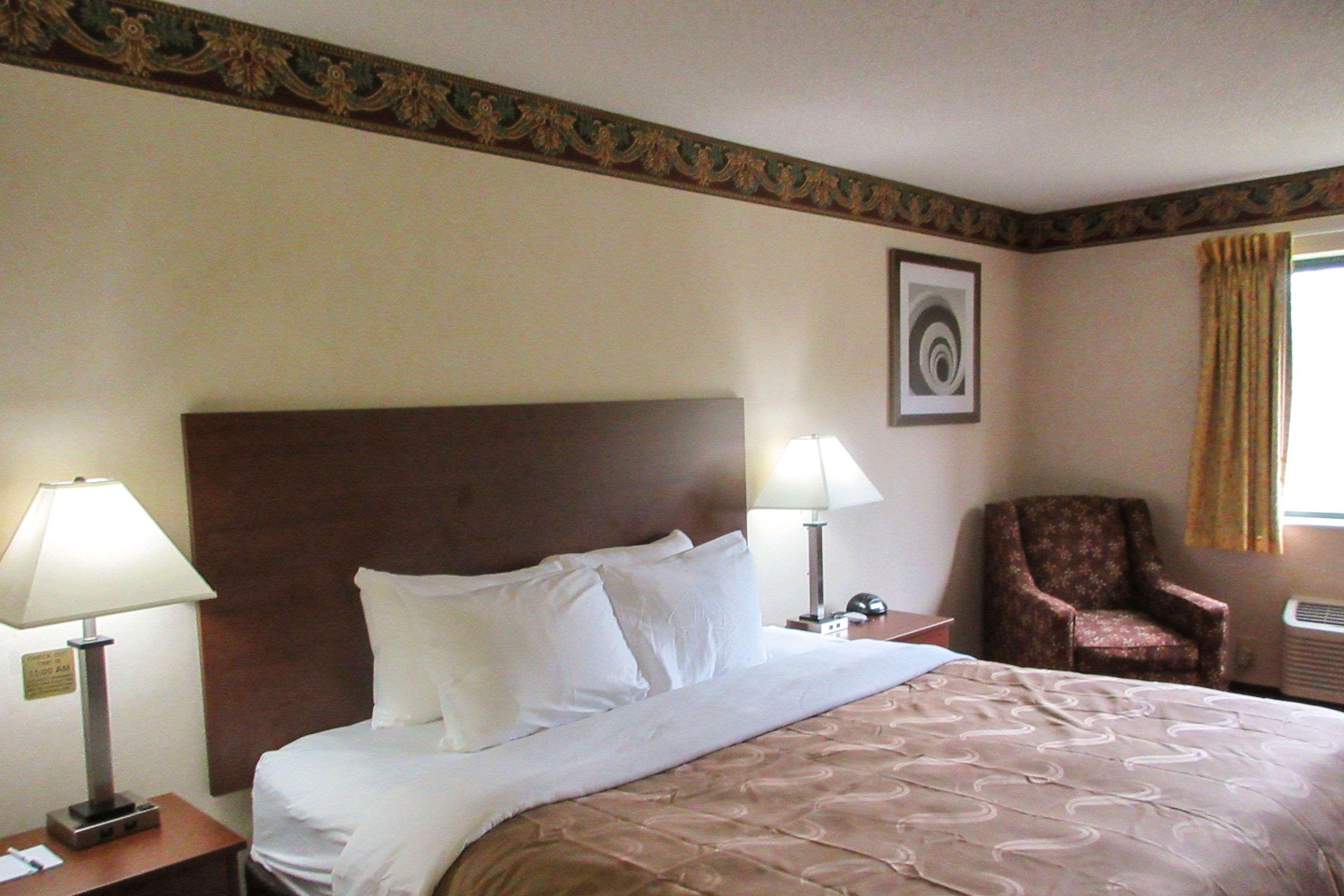 Quality Inn Sawyer Экстерьер фото