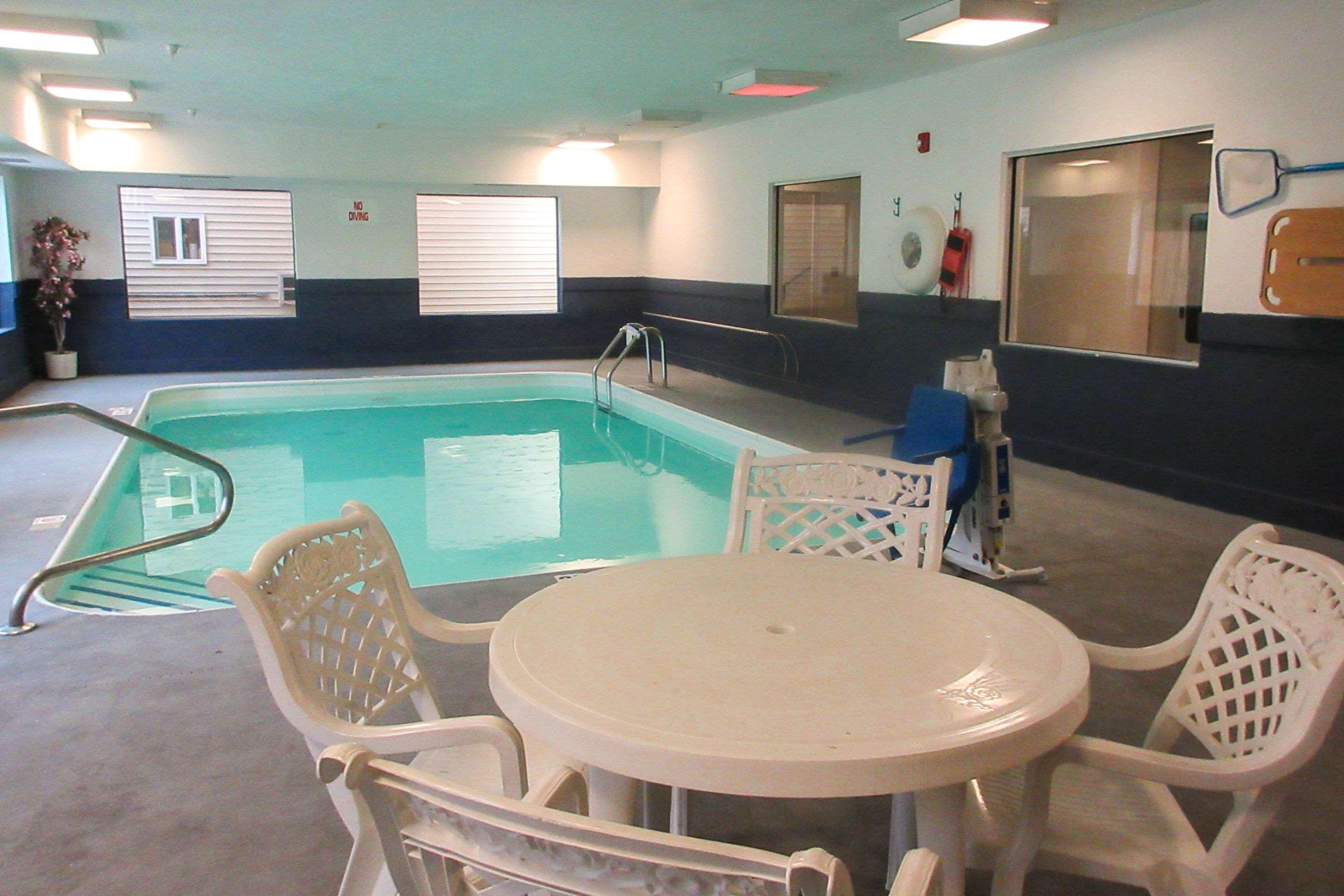 Quality Inn Sawyer Экстерьер фото